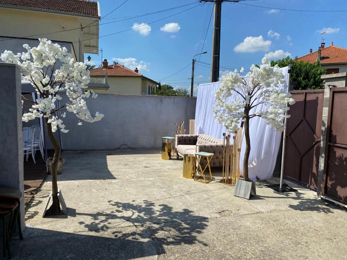 Pavillon Bon Enfant Apartment แซ็ง-พรีเยสท์ ภายนอก รูปภาพ